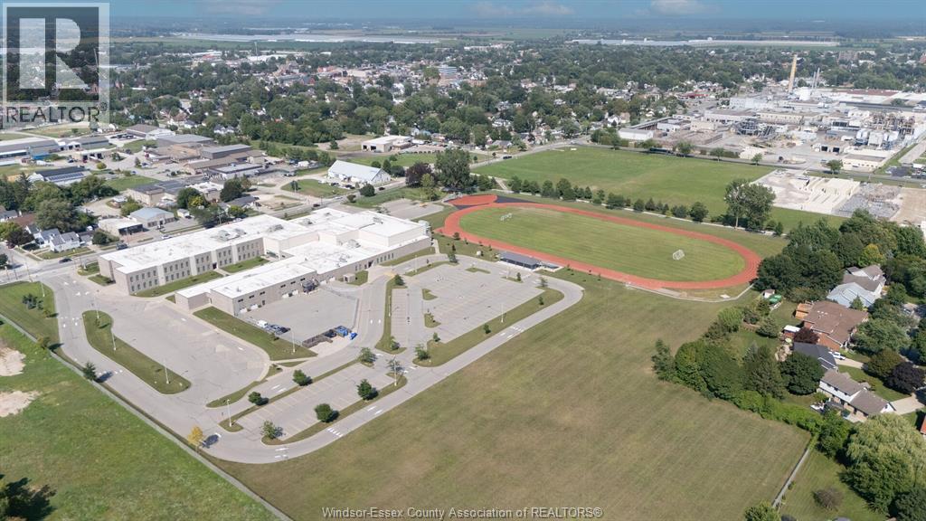 28 Carter Avenue, Leamington, Ontario  N8H 5E1 - Photo 4 - 25031263