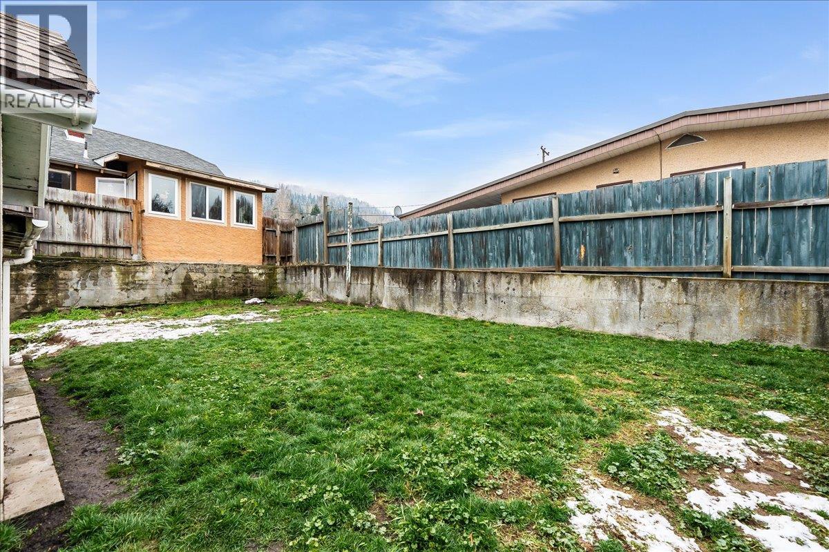 530 Turner Street, Warfield, British Columbia  V1R 2K2 - Photo 40 - 10370687