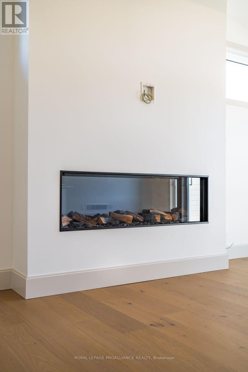 152 Sienna Avenue, Belleville, Ontario  K8P 0J6 - Photo 6 - X12407498