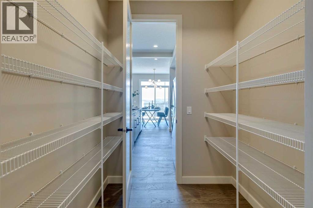 111 Sundown Crescent, Cochrane, Alberta  T4C 1Y3 - Photo 9 - A2252118