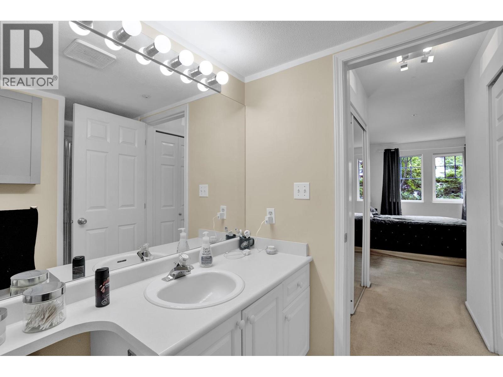 313 3085 Primrose Lane, Coquitlam, British Columbia  V3B 7S3 - Photo 11 - R3072606