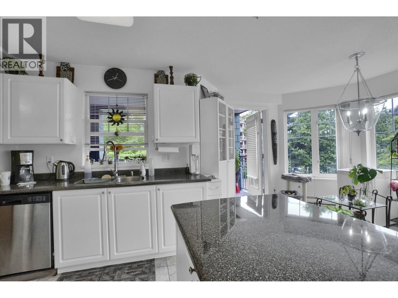 313 3085 Primrose Lane, Coquitlam, British Columbia  V3B 7S3 - Photo 4 - R3072606