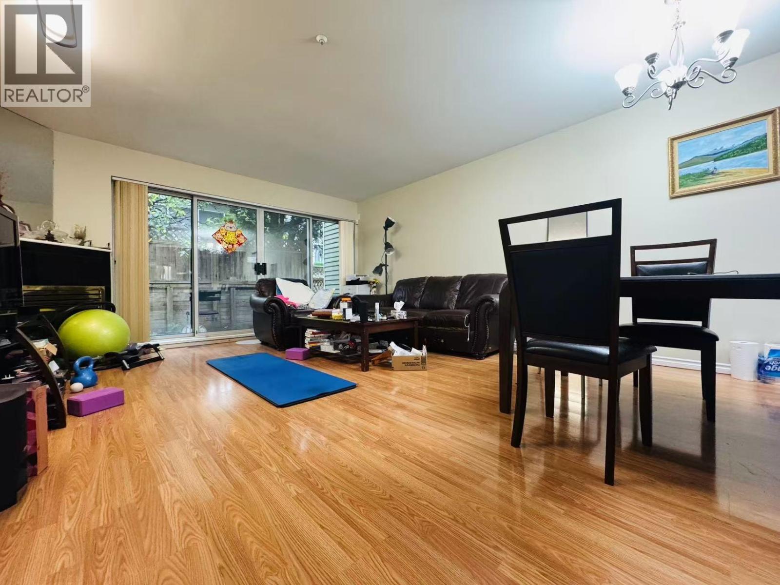 8410 Keystone Street, Vancouver, British Columbia  V5S 4S2 - Photo 4 - R3059215