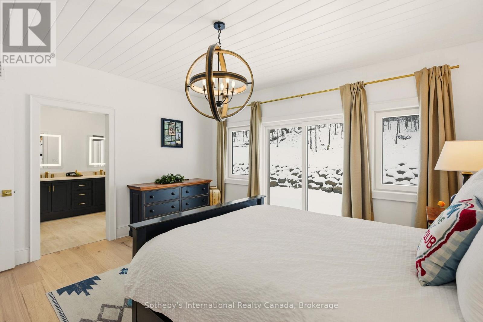 2435 Ravenscliffe Road, Huntsville, Ontario P1H 2J2 - Photo 22 - X12606788