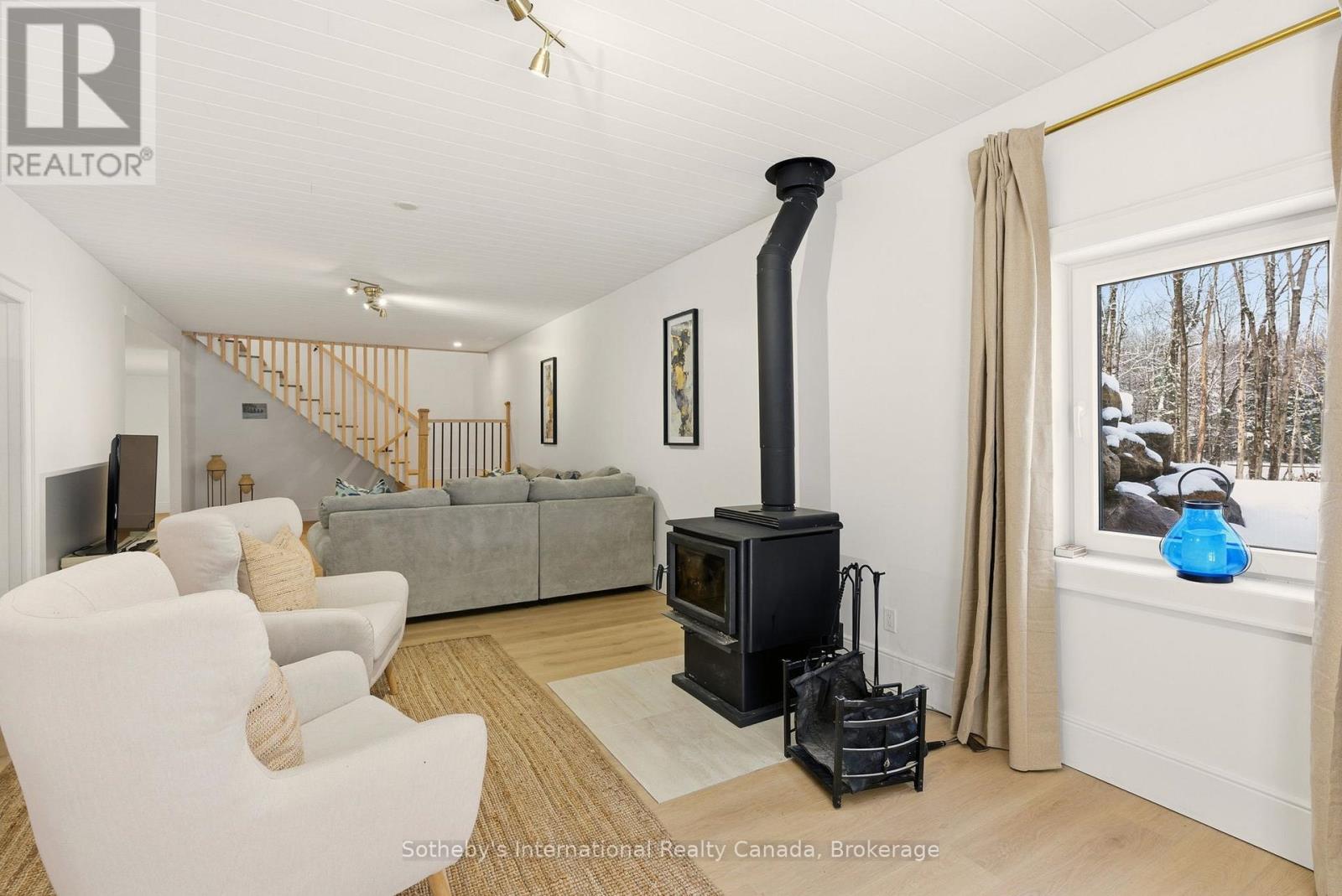 2435 Ravenscliffe Road, Huntsville, Ontario P1H 2J2 - Photo 38 - X12606788