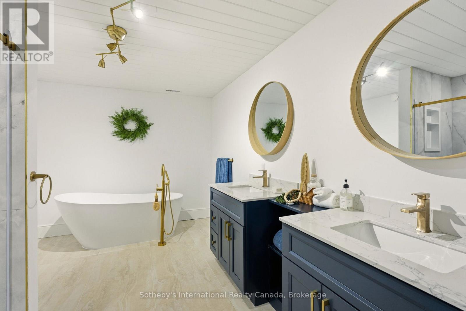 2435 Ravenscliffe Road, Huntsville, Ontario P1H 2J2 - Photo 41 - X12606788