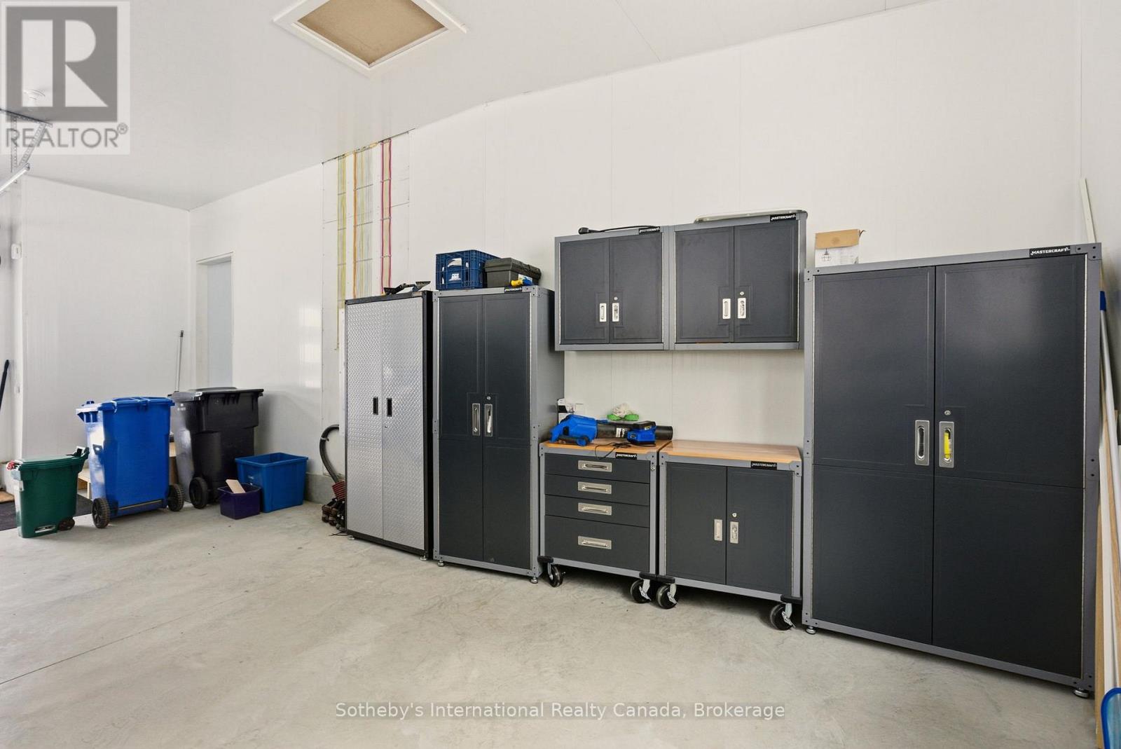 2435 Ravenscliffe Road, Huntsville, Ontario P1H 2J2 - Photo 46 - X12606788