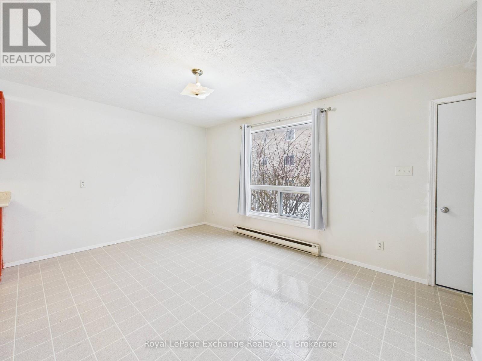 755 Walsh Street, Kincardine, Ontario  N2Z 1R2 - Photo 4 - X12606824