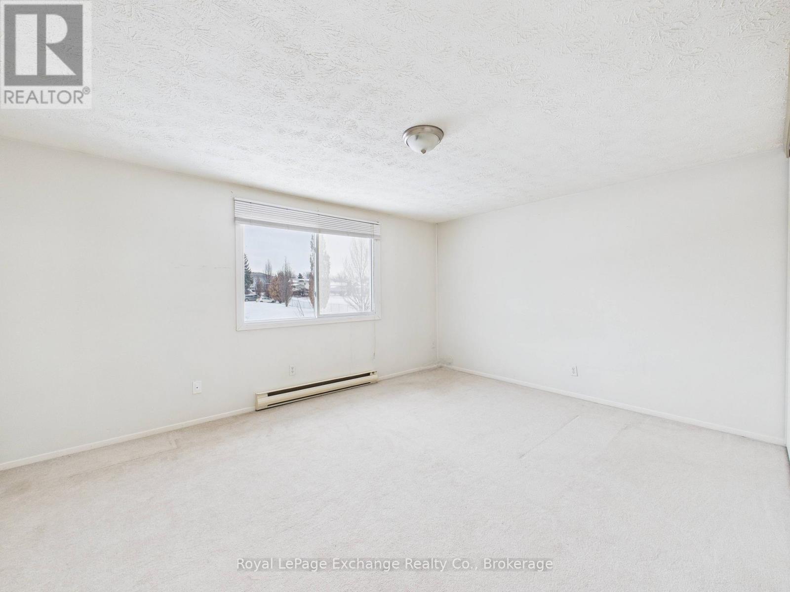 755 Walsh Street, Kincardine, Ontario  N2Z 1R2 - Photo 8 - X12606824