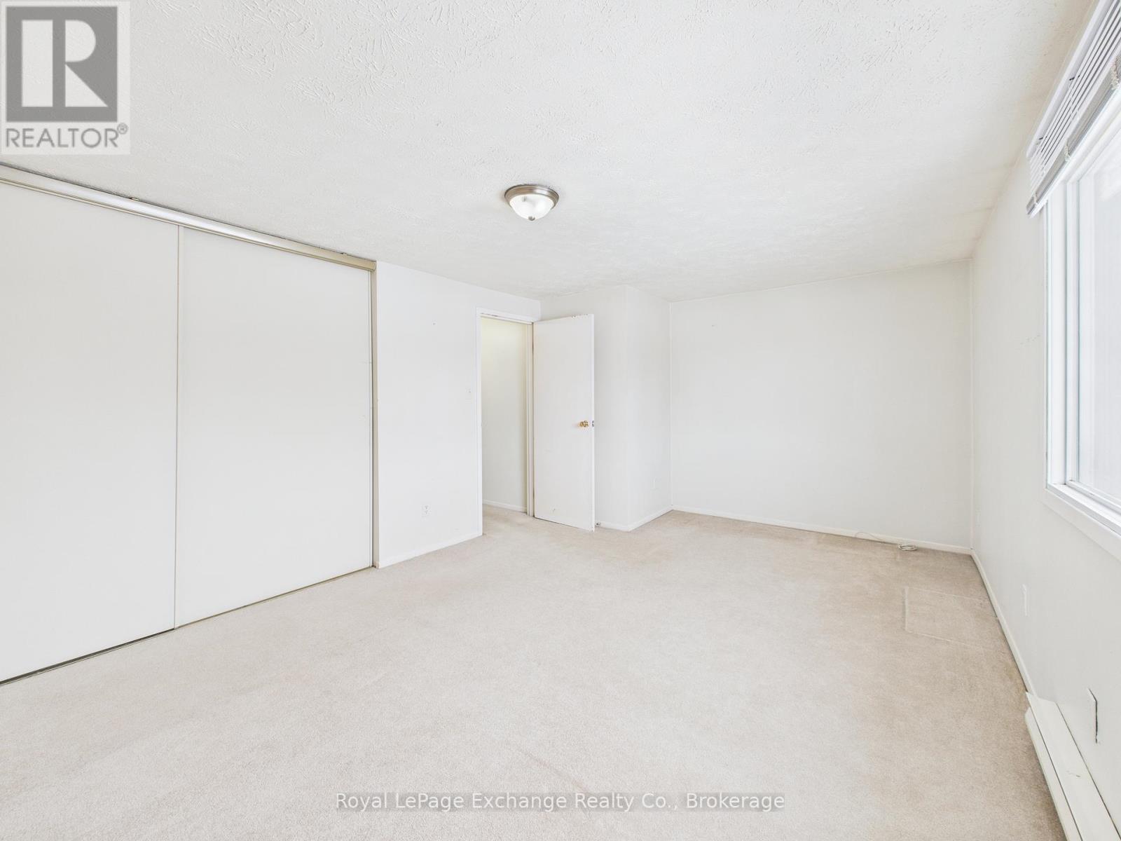 755 Walsh Street, Kincardine, Ontario  N2Z 1R2 - Photo 9 - X12606824