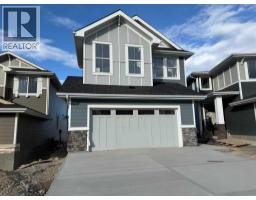 93 Sunrise Heath, Cochrane, Alberta