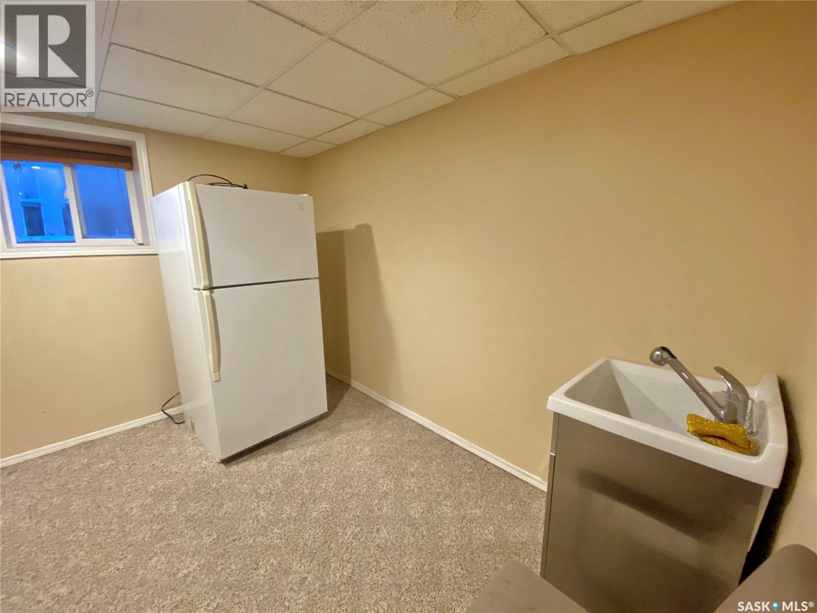 619 4th Avenue Nw, Swift Current, Saskatchewan  S9H 0V7 - Photo 14 - SK025135