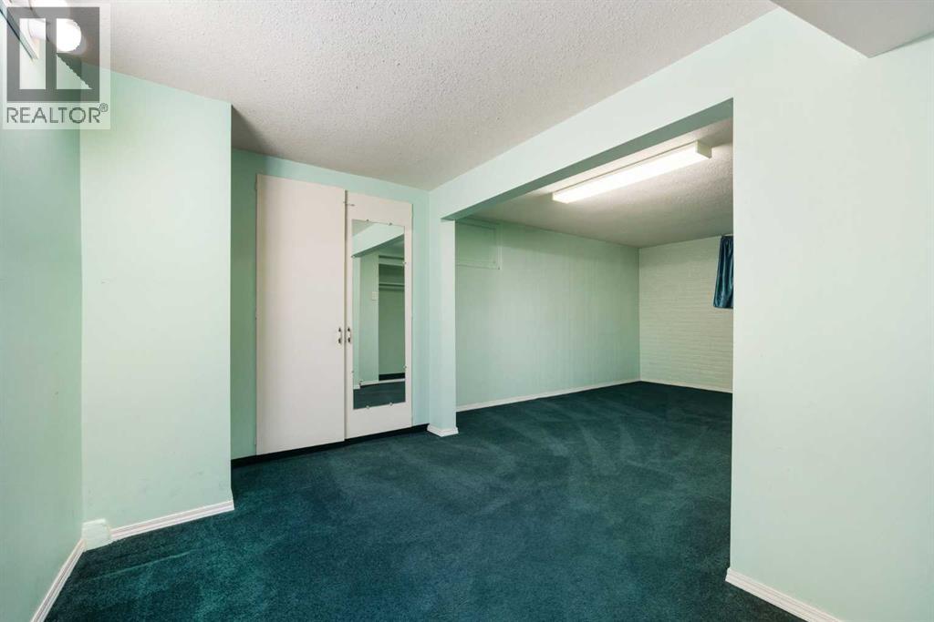 1048 39 Avenue Nw, Calgary, Alberta  T2K 0E1 - Photo 33 - A2271712