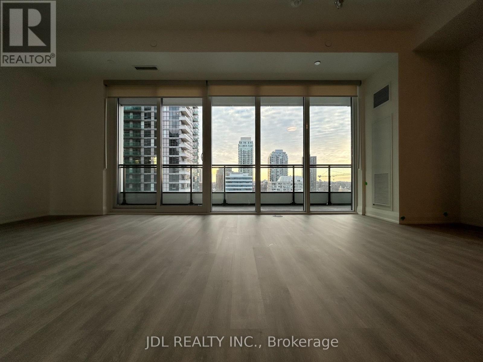 1210 - 65 Broadway Blvd Boulevard, Toronto, Ontario M4P 1T9 - Photo 2 - C12606814