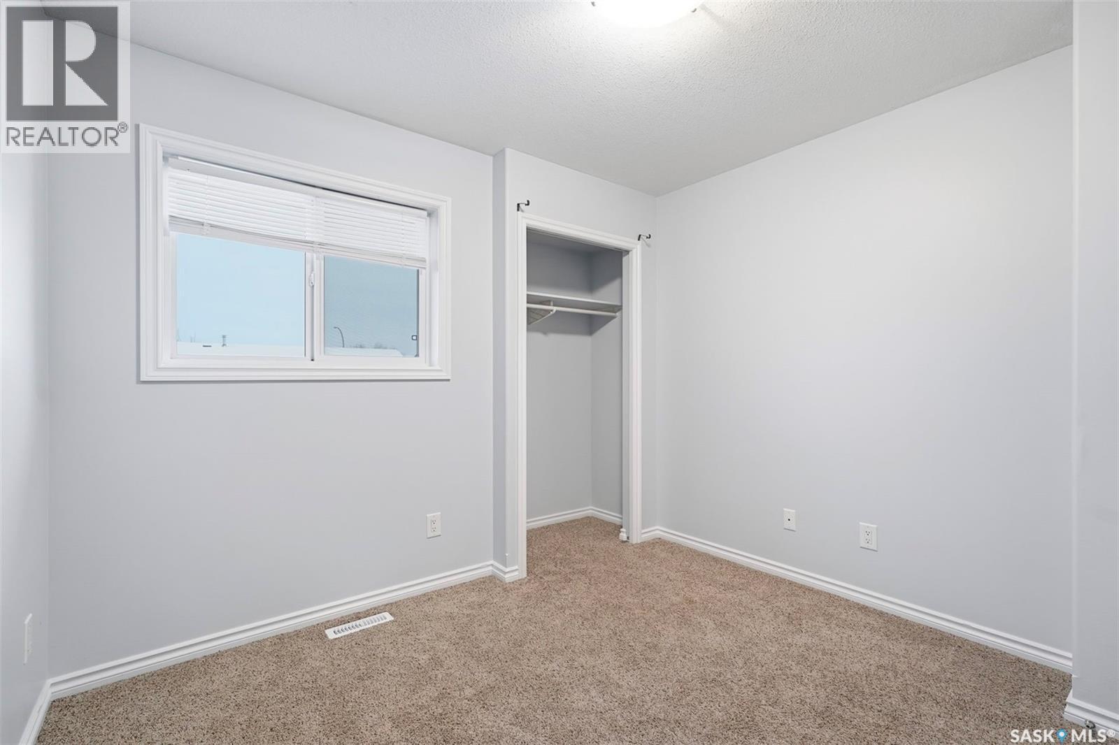 58 Raider Bay, Prince Albert, Saskatchewan  S6V 1H6 - Photo 17 - SK025230