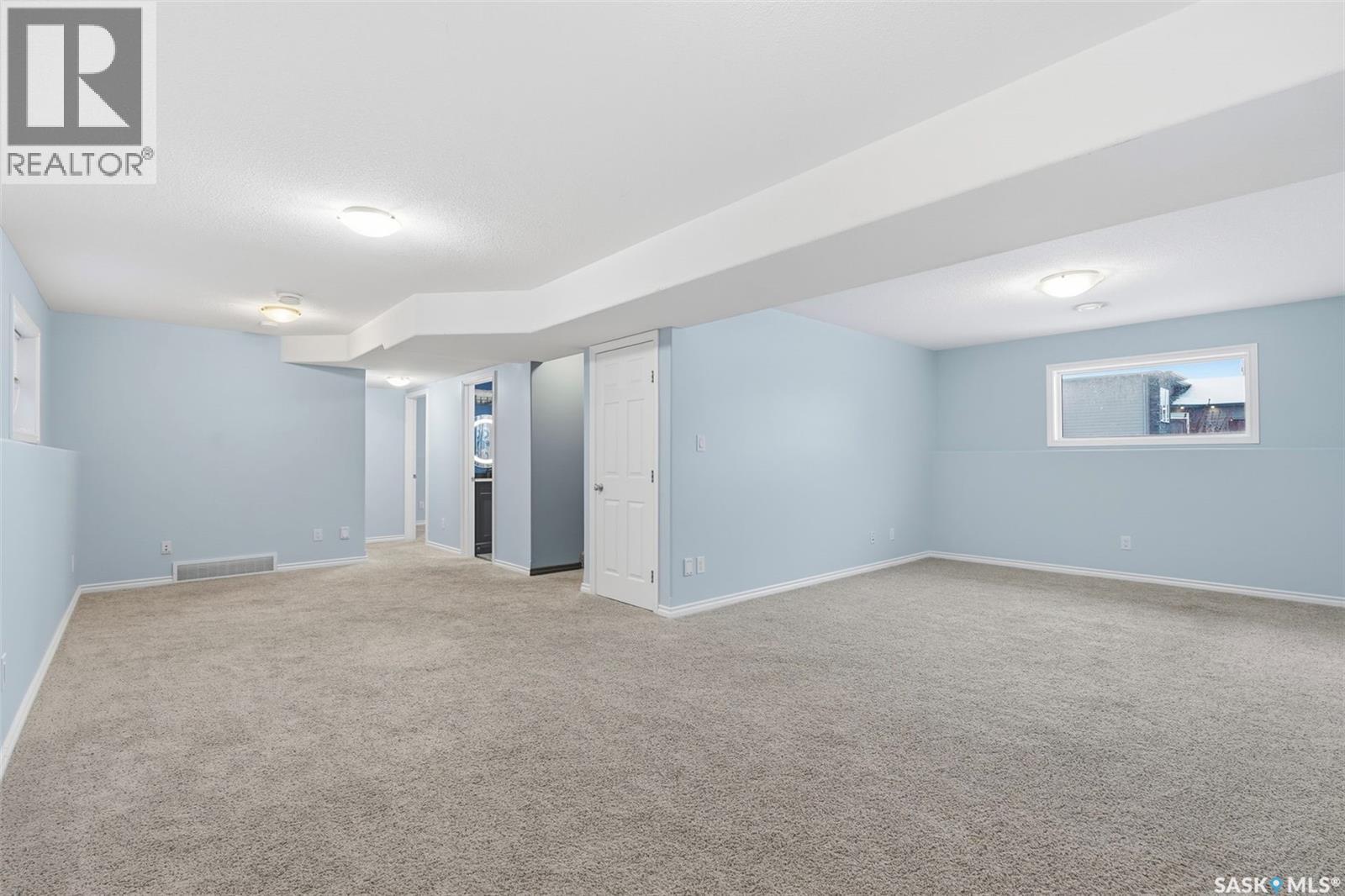 58 Raider Bay, Prince Albert, Saskatchewan  S6V 1H6 - Photo 18 - SK025230