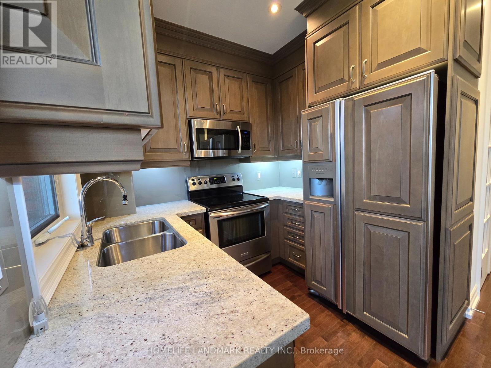 413 - 21 Burkebrook Place, Toronto, Ontario  M4G 0A2 - Photo 12 - C12526418