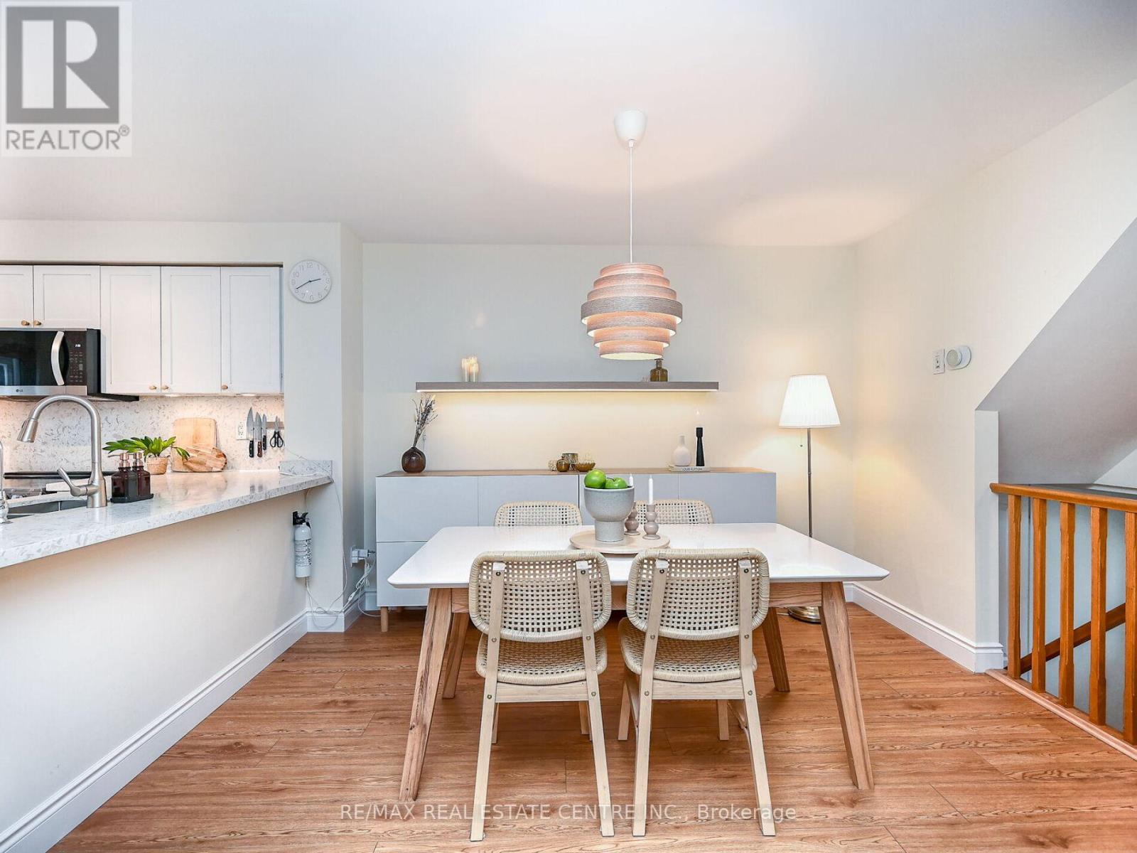 778 Johnson Heights, Milton, Ontario  L9T 0J7 - Photo 7 - W12601018