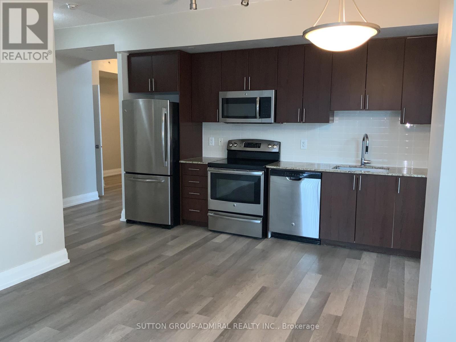 1009 - 7165 Yonge Street, Markham, Ontario  L3T 0C9 - Photo 2 - N12606808