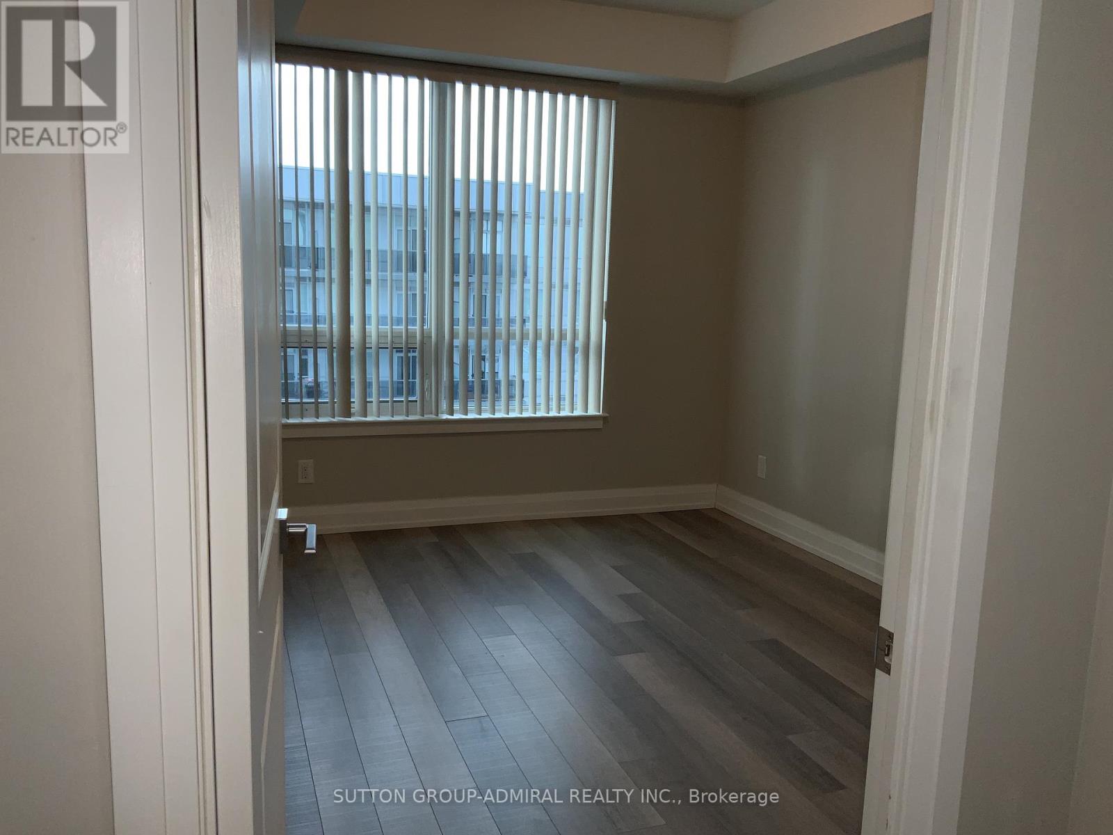 1009 - 7165 Yonge Street, Markham, Ontario  L3T 0C9 - Photo 4 - N12606808