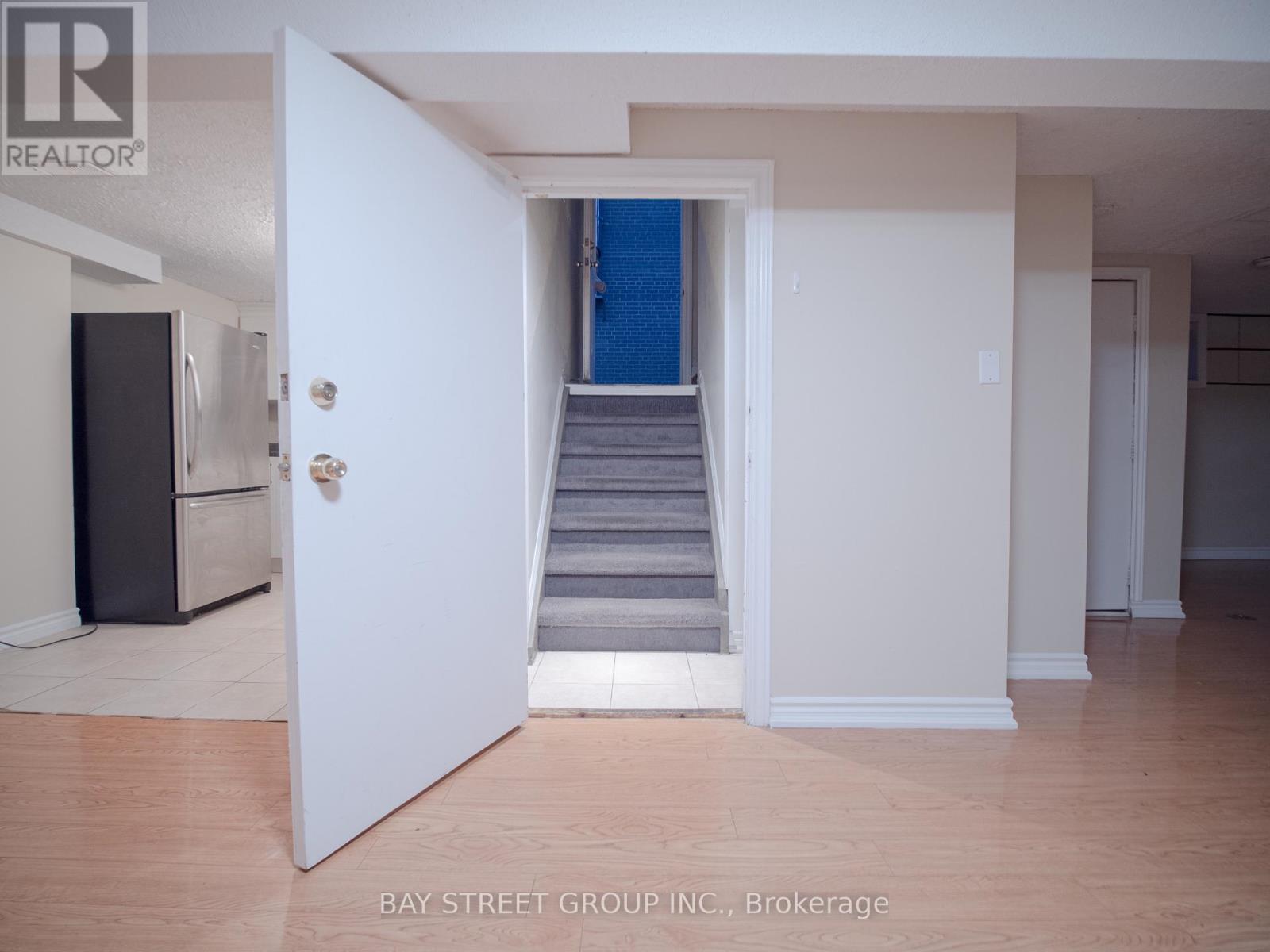 Lower - 56 Corby Crescent, Brampton, Ontario  L6Y 1H1 - Photo 13 - W12606822