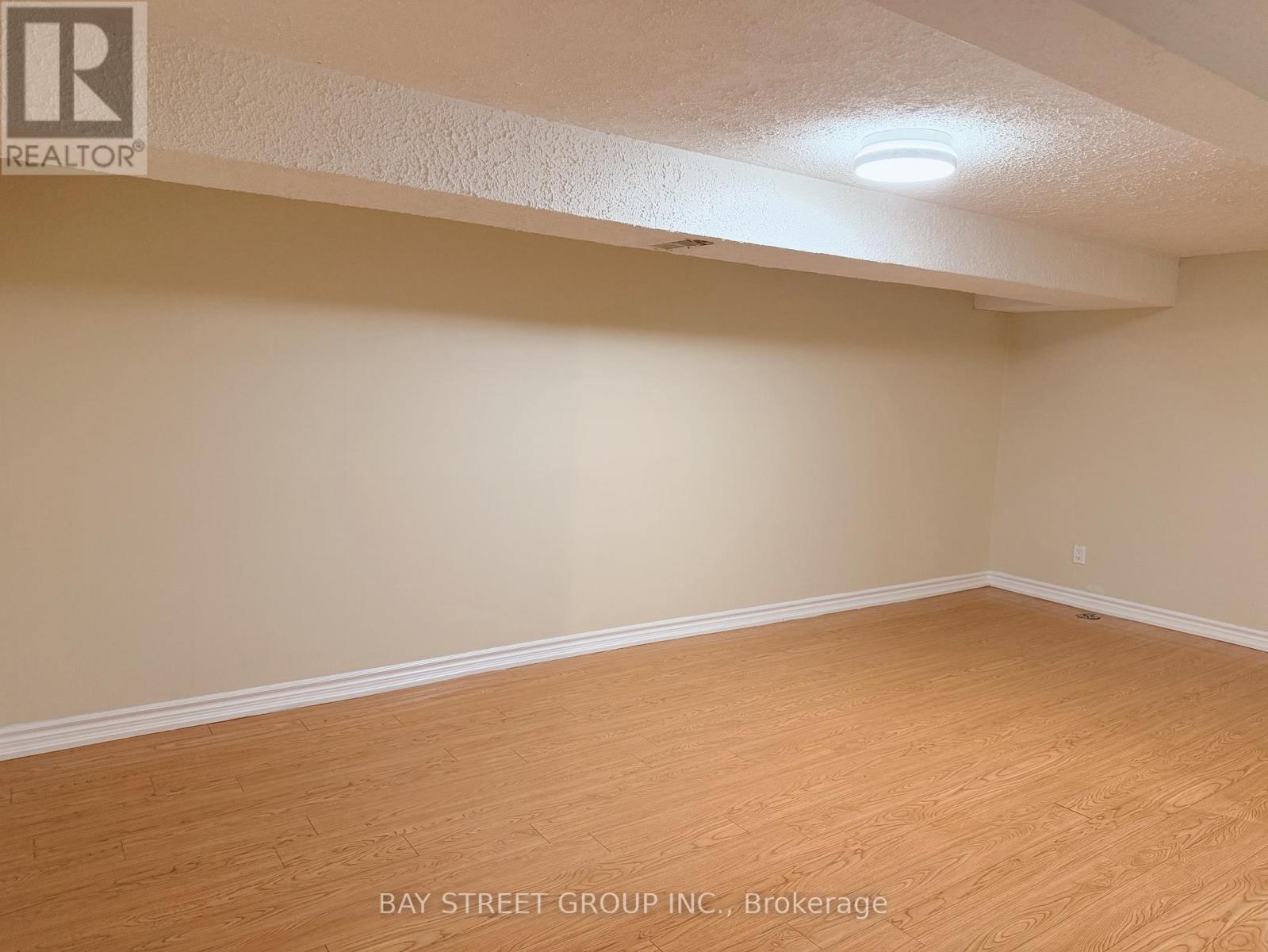 Lower - 56 Corby Crescent, Brampton, Ontario  L6Y 1H1 - Photo 16 - W12606822