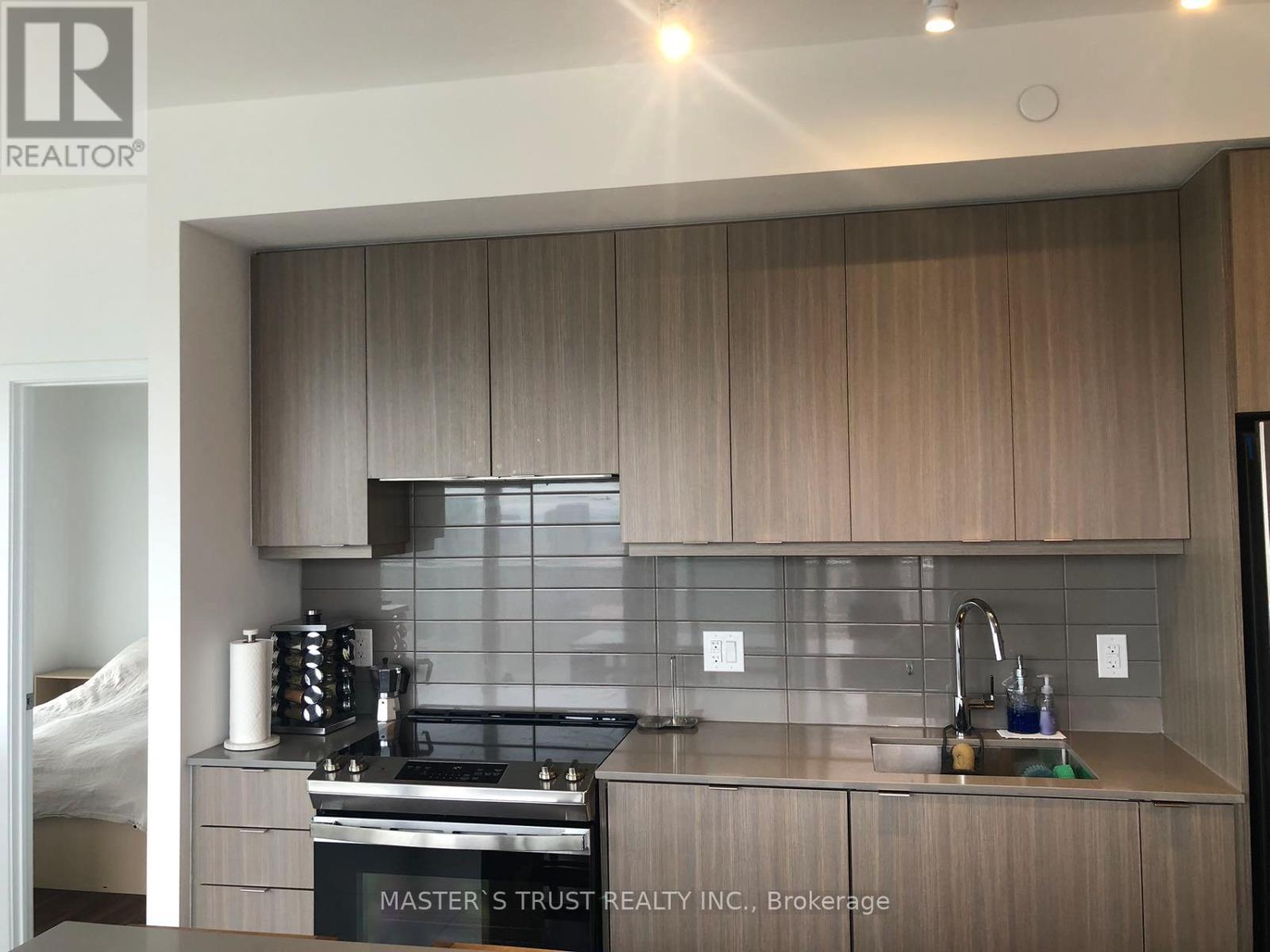 3108 - 4065 Confederation Parkway, Mississauga, Ontario  L5B 0L4 - Photo 8 - W12606826