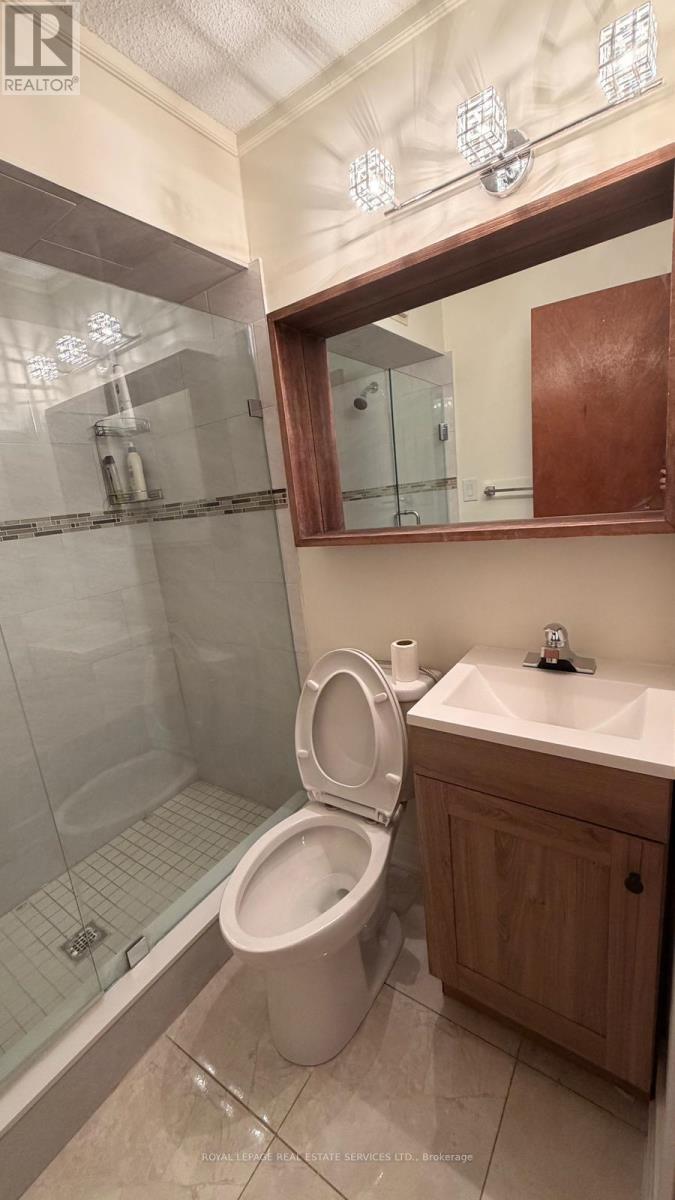 5171 Hidden Valley Court, Mississauga, Ontario L5M 3P1 - Photo 25 - W12580608