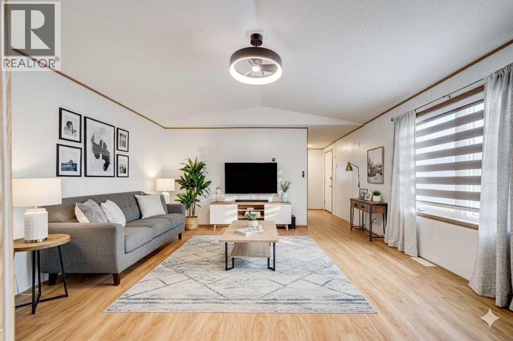 27 Westover Crescent W, Claresholm, Alberta  T0L 0T0 - Photo 15 - A2272835