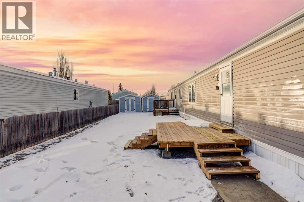 27 Westover Crescent W, Claresholm, Alberta  T0L 0T0 - Photo 3 - A2272835