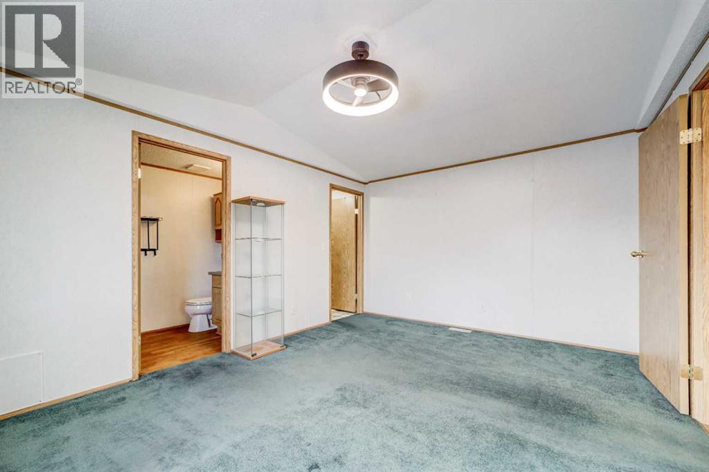 27 Westover Crescent W, Claresholm, Alberta  T0L 0T0 - Photo 25 - A2272835