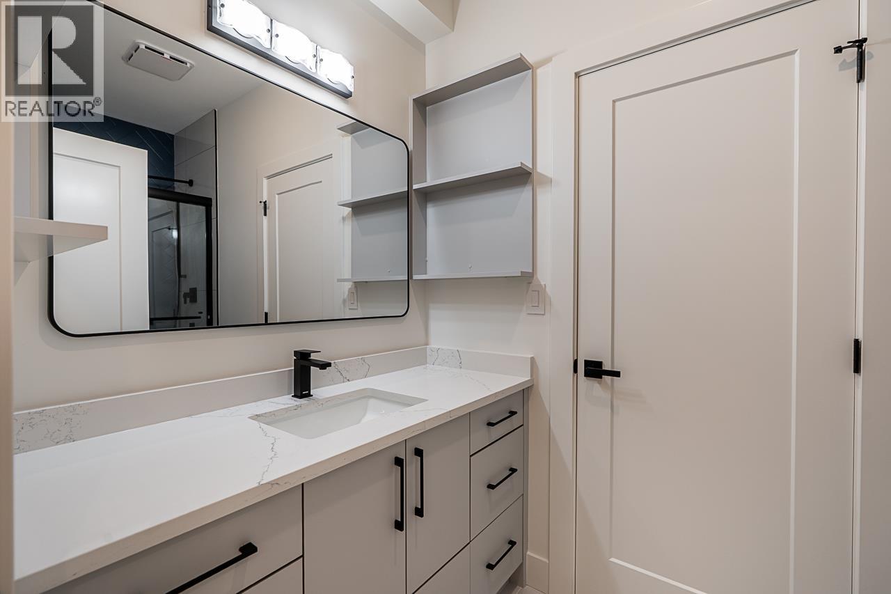 2208 St George Street, Port Moody, British Columbia  V3H 2G2 - Photo 21 - R3072628