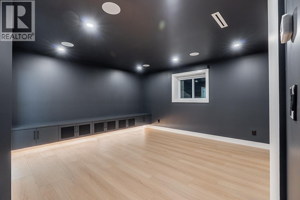 2208 St George Street, Port Moody, British Columbia  V3H 2G2 - Photo 24 - R3072628