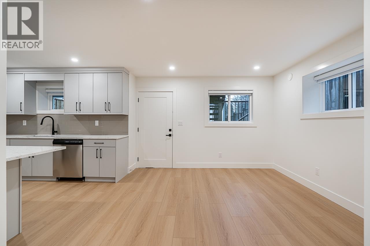 2208 St George Street, Port Moody, British Columbia  V3H 2G2 - Photo 28 - R3072628