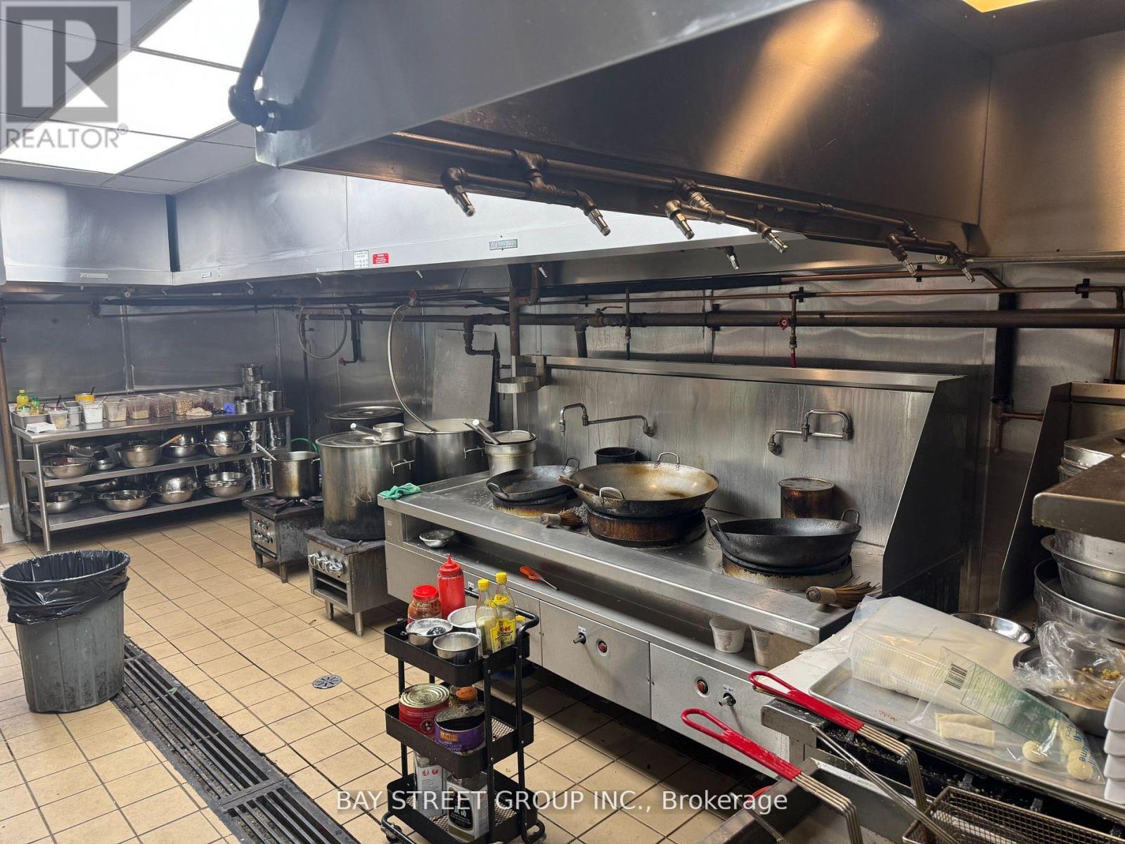 47 Baldwin Street, Toronto, Ontario  M5T 1L1 - Photo 5 - C12606836