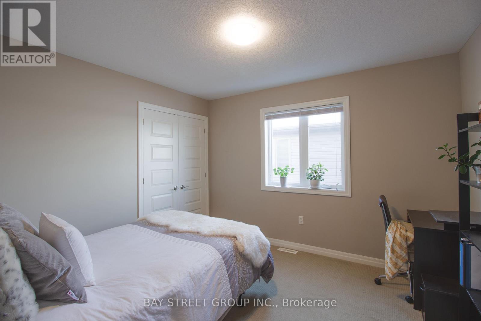 1451 Howlett Circle, London North, Ontario  N5X 0K5 - Photo 22 - X12571208