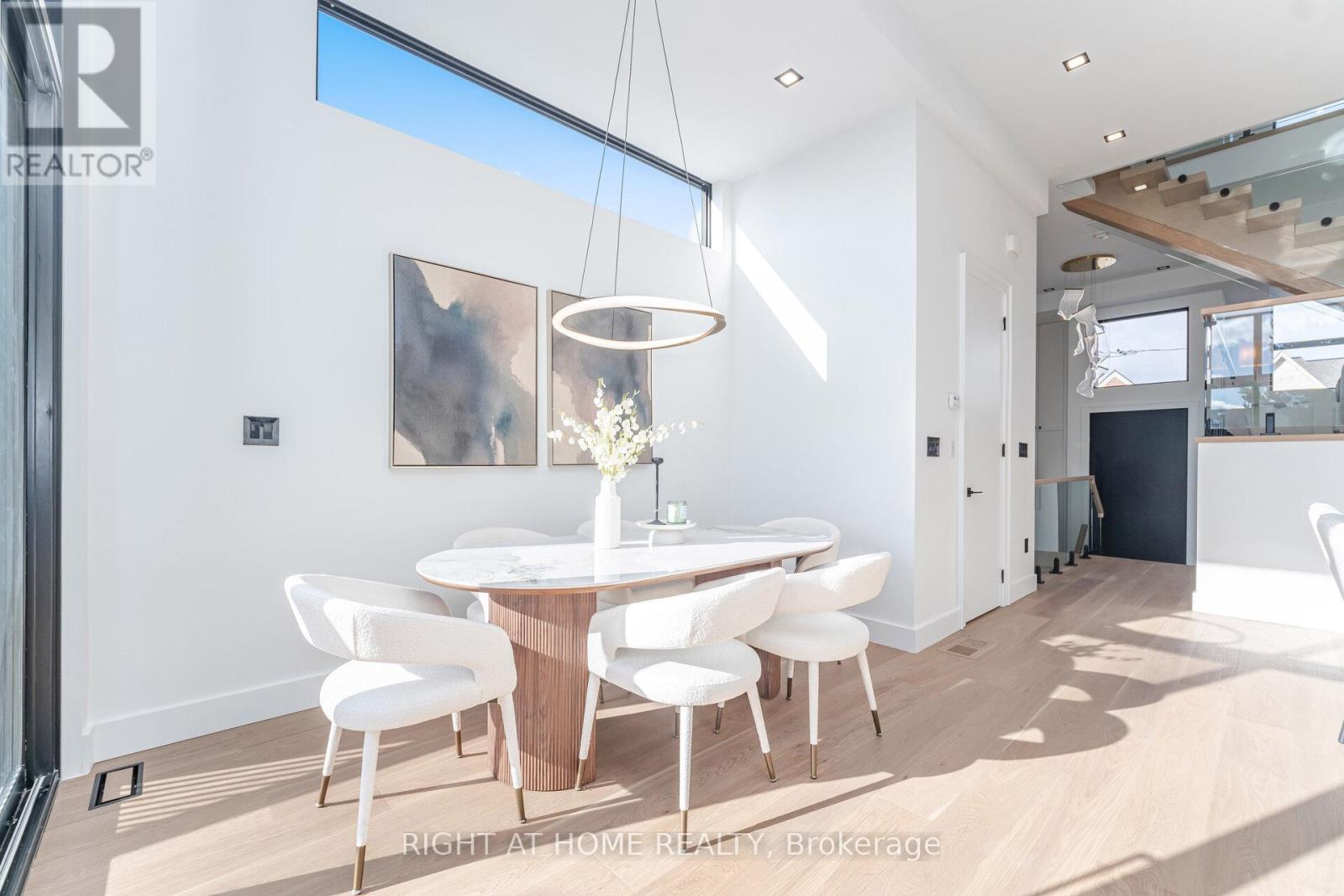 289 Valermo Drive, Toronto, Ontario M8W 2L2 - Photo 14 - W12606834