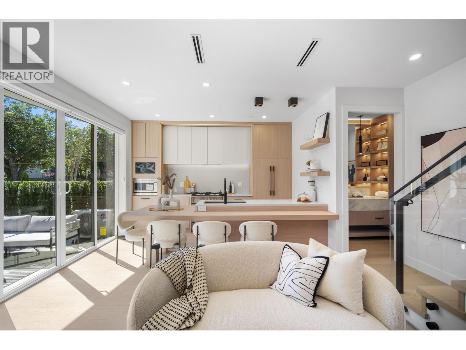 1 5033 Prince Albert Street, Vancouver, British Columbia  V5W 3C5 - Photo 5 - R3072167