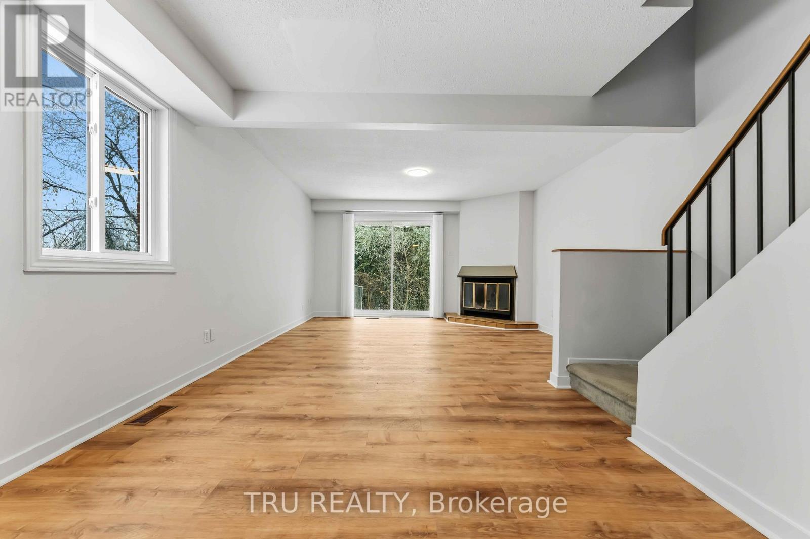 37 - 6512 Bilberry Drive, Ottawa, Ontario K1C 4N7 - Photo 4 - X12606842