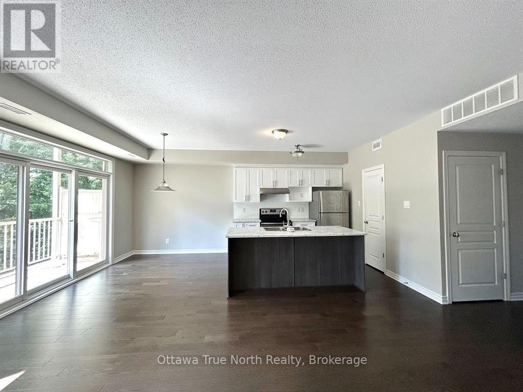 30 - 1032 Beryl Private, Ottawa, Ontario K1V 2M4 - Photo 3 - X12606848