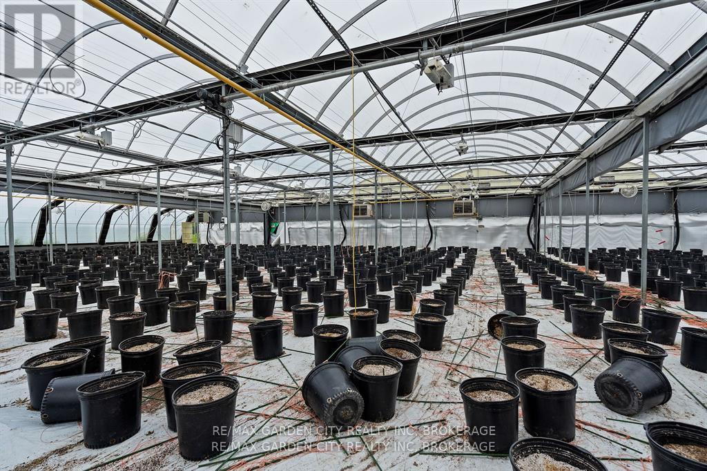 53825 Zion Road, Wainfleet, Ontario L0S 1V0 - Photo 21 - X12606850