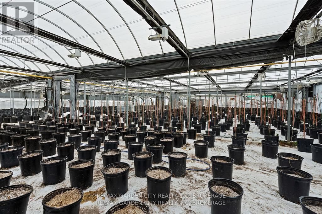 53825 Zion Road, Wainfleet, Ontario L0S 1V0 - Photo 26 - X12606850