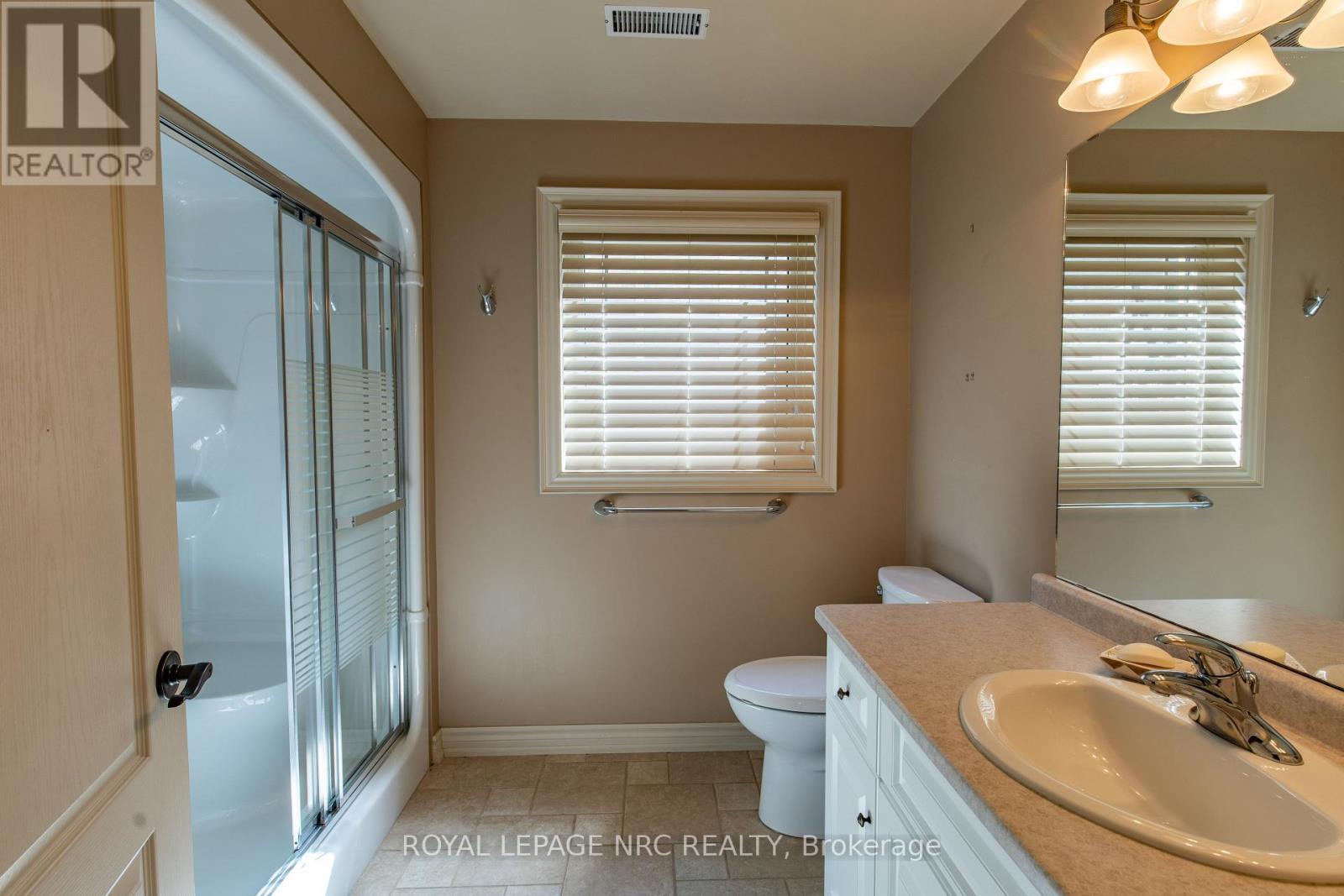 6 Muirfield Trail, Welland, Ontario L3B 6G7 - Photo 28 - X12606860