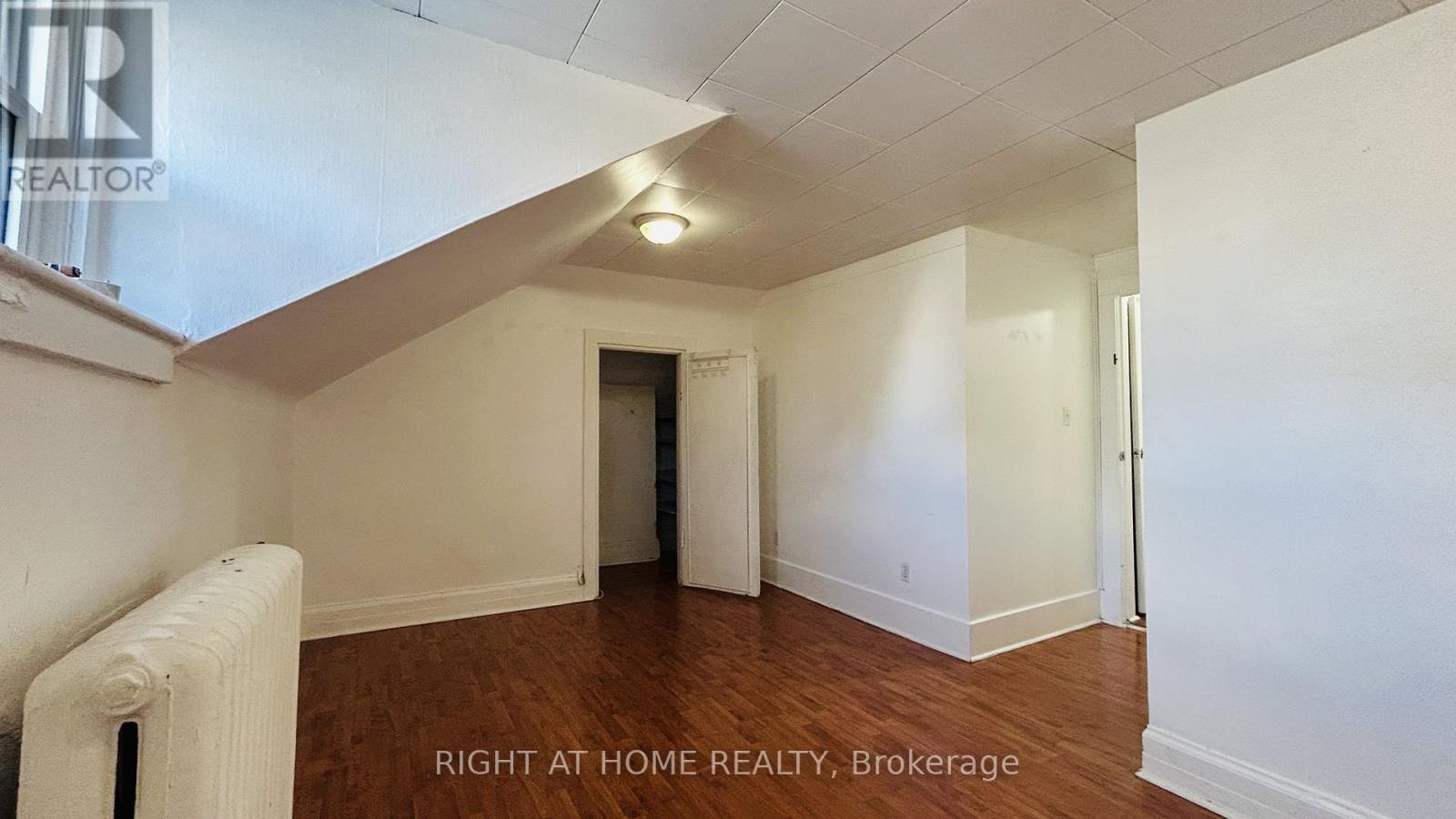 2 - 60 Long Branch Avenue, Toronto (Long Branch), Ontario  M8W 3J2 - Photo 9 - W12486621