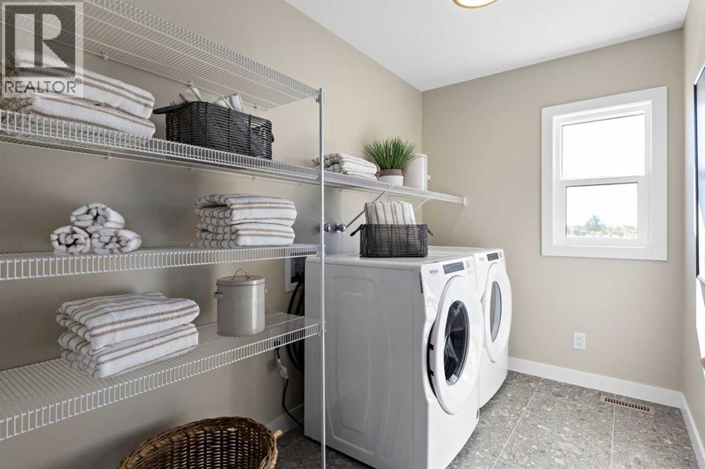 28 Southborough Lane, Cochrane, Alberta T2C 5H9 - Photo 23 - A2271162