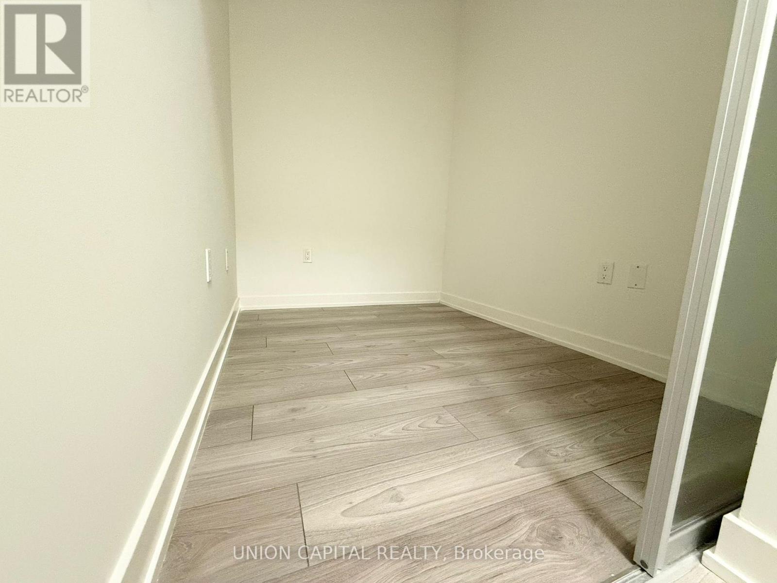 402 - 120 Broadway Avenue, Toronto, Ontario M4P 0E9 - Photo 17 - C12600076