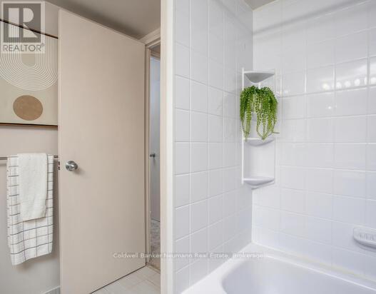 403 - 81 Church Street, Kitchener, Ontario N2G 4M1 - Photo 31 - X12588024