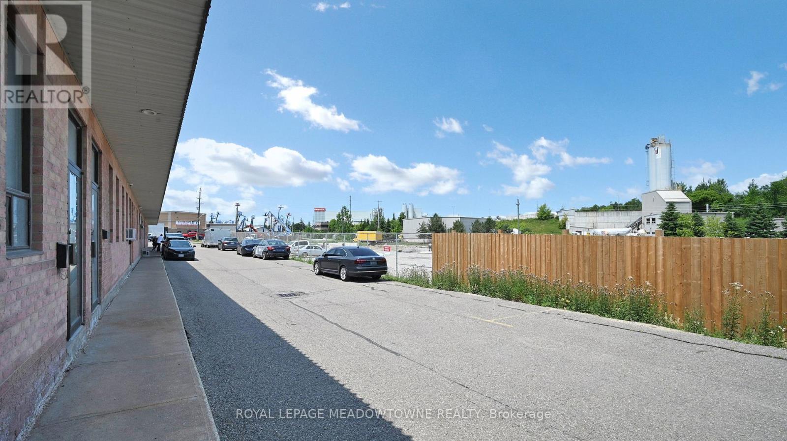 6a - 305 Armstrong Avenue, Halton Hills, Ontario L7G 4X6 - Photo 6 - W12606854