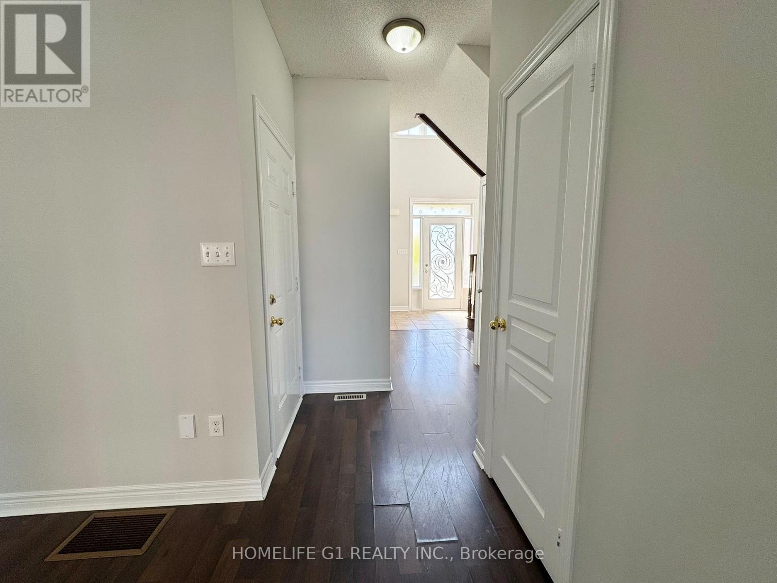 7 Bryony Road, Brampton, Ontario L7A 0G2 - Photo 18 - W12606858