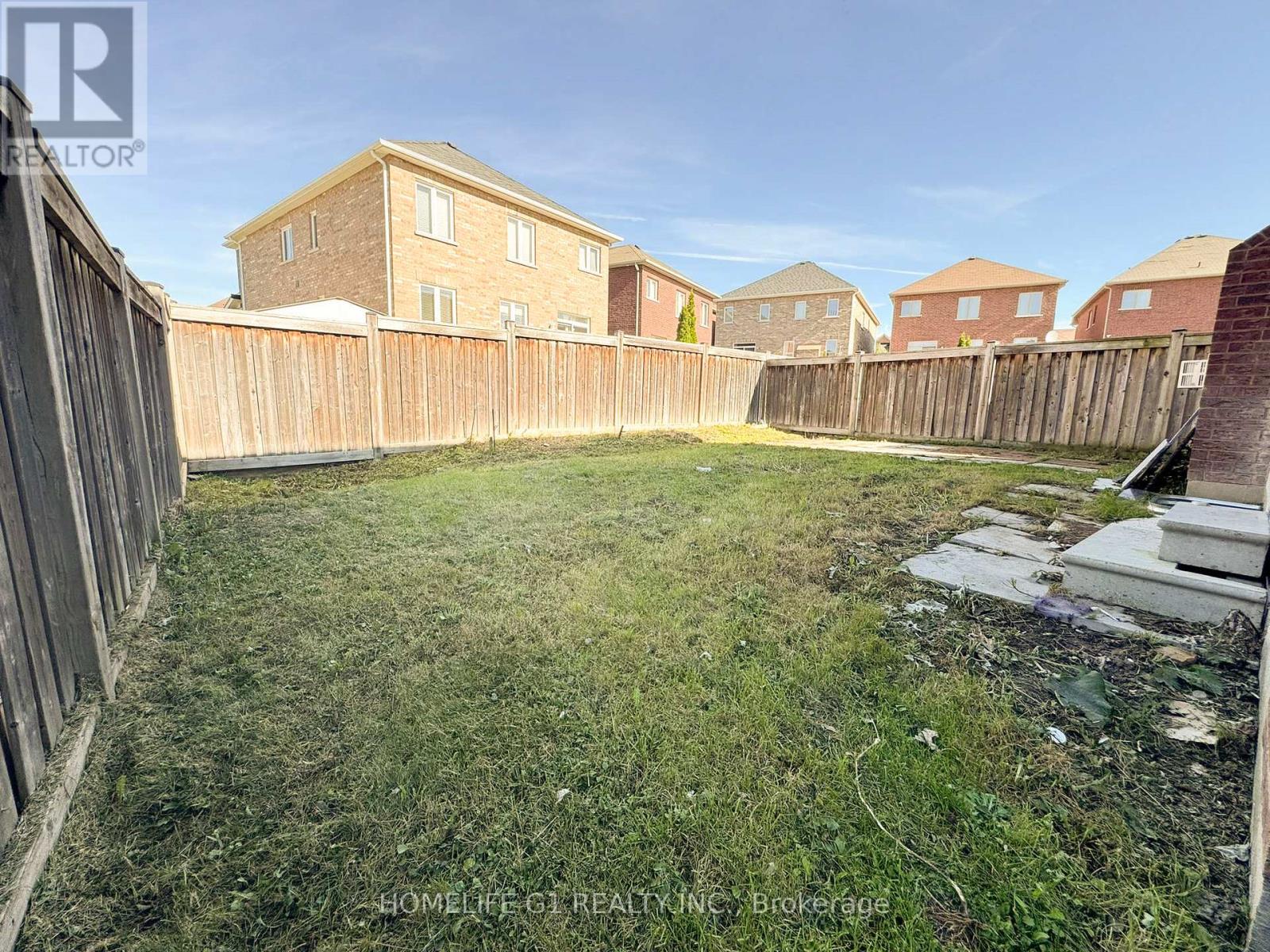 7 Bryony Road, Brampton, Ontario L7A 0G2 - Photo 35 - W12606858